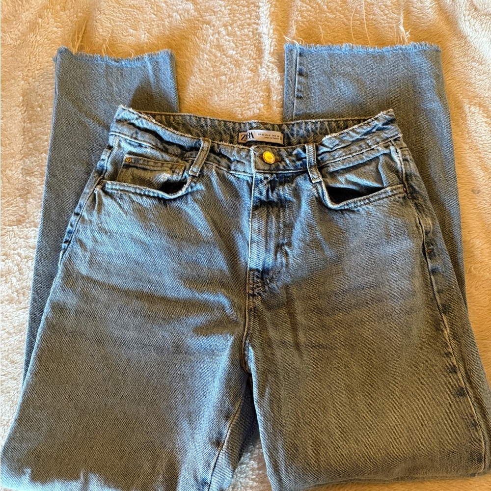 Zara Straight Leg Light Wash Jeans